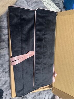 Dyson Airwrap Black Velvet and pink soft case
